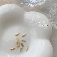 D.nail デコパーツ DBM-04 13×4mm 10P ゴールド #888
