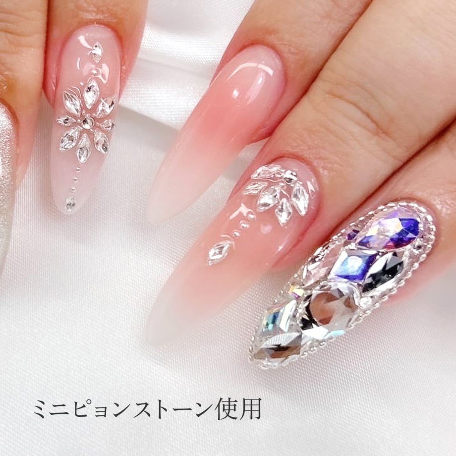 Boutique Korea miniピョンクリスタル 50個 ボート1.5×3mm Mini-03
