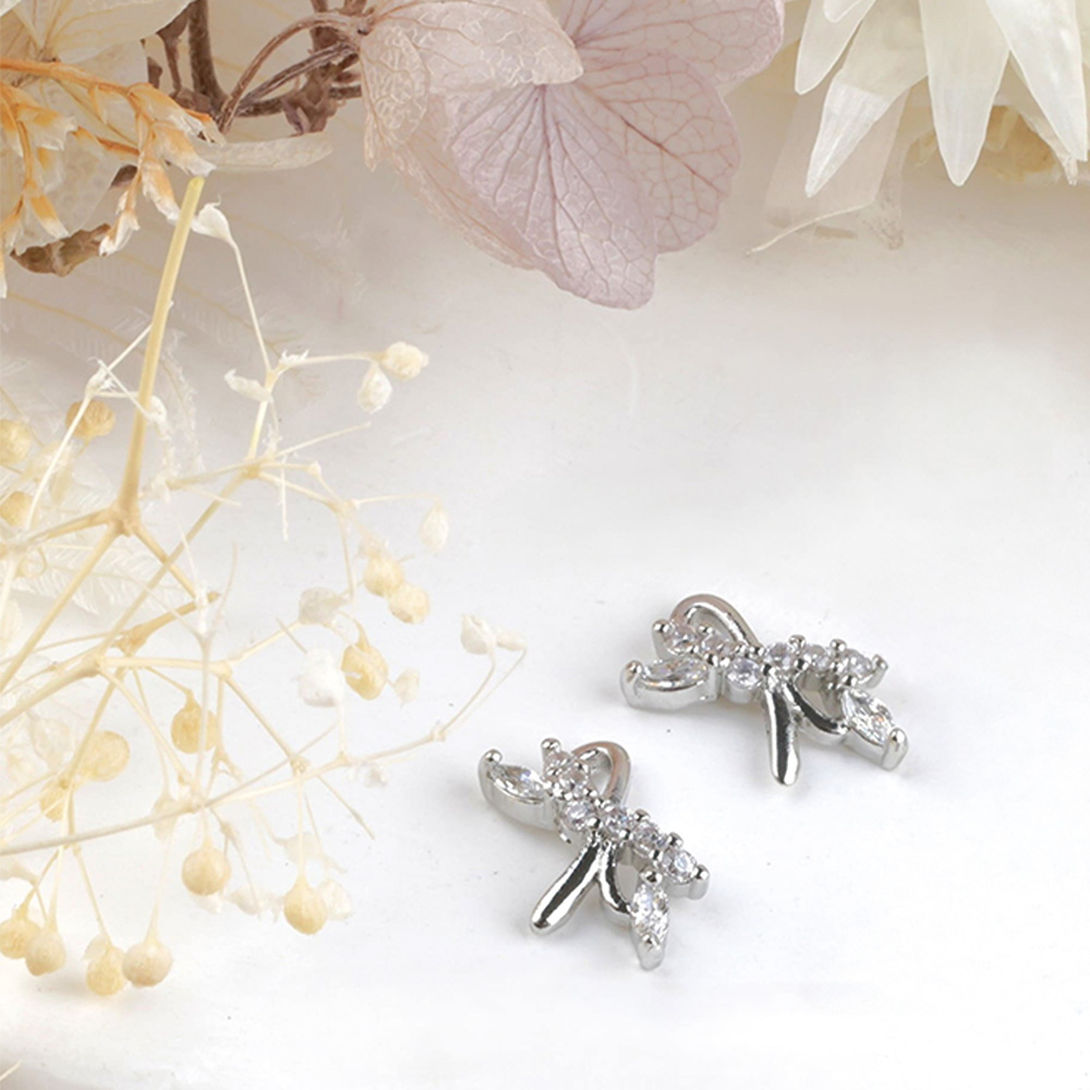 D.nail ジュエリービジューパーツ DS-94 クリスタルループリボン 2P #8591