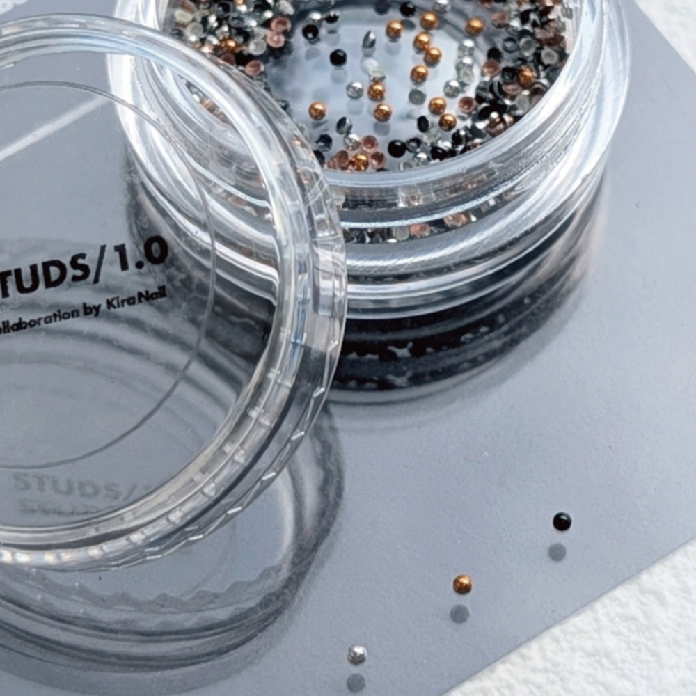 KiraNail プラスワン スタッズ 1.0 ソリッドカラーアソート FU-STF-03