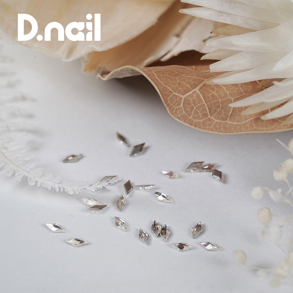 D.nail ダイヤ クリア S 1.5×3mm 50P #8349
