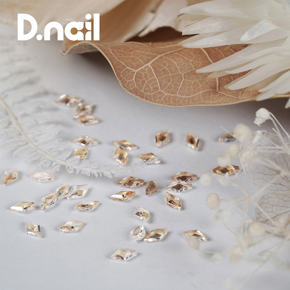D.nail クリスタルダイヤ ライトピーチ L 2×3.5mm 50P #8358