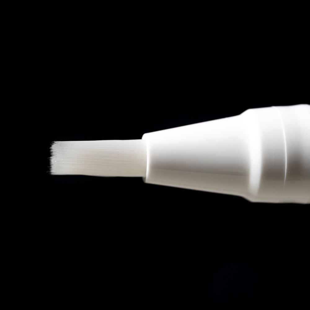 美手の雫 ネイルサプリメント 2in1 2.8ml fg フローラルリリーの香り