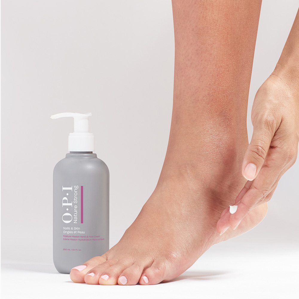 OPI NS モイスチャーミッション ハンド&フット クリーム 250ml NSSC008
